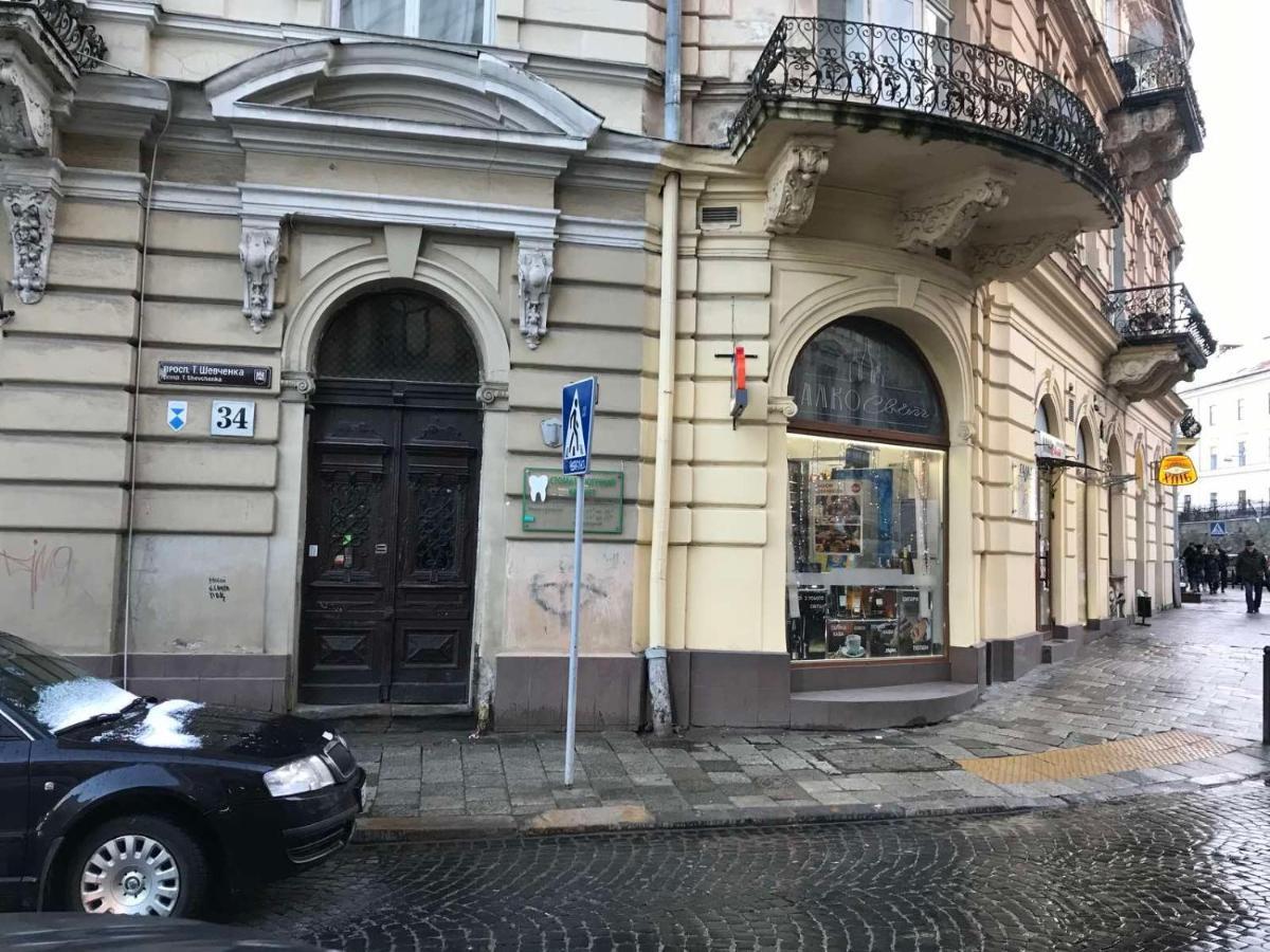 Apartments On Shevchenko Avenue Lviv Exterior photo